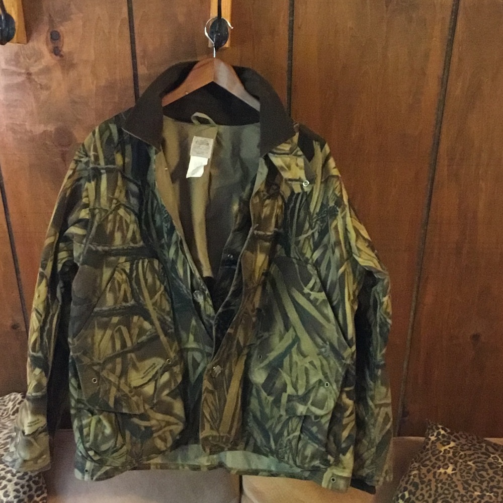RARE Vintage Filson 435WL
Sheltercloth Wetlands Camo
Like new
Men’s XL